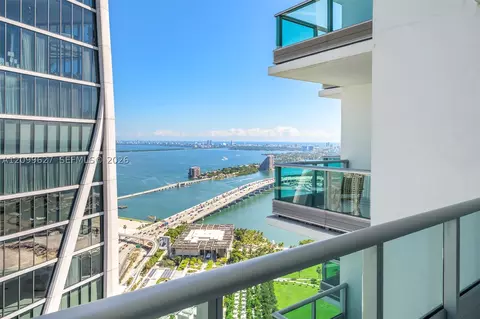 900 Biscayne Blvd #5310, Miami, FL 33132
