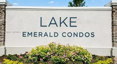 112 Lake Emerald Dr #109, Oakland Park, FL 33309