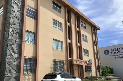 3075 NW 7th St #101, Miami, FL 33125