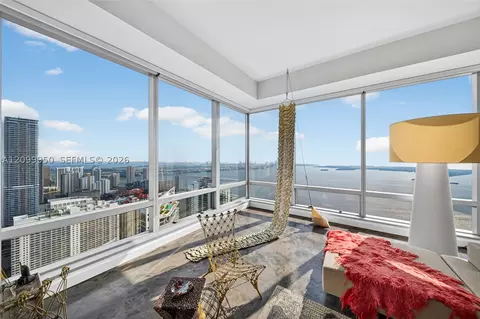 1425 Brickell Ave #60E, Miami, FL 33131