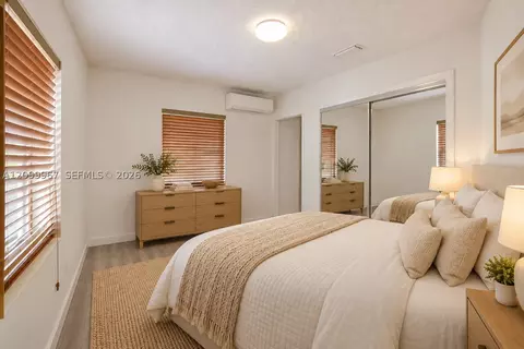 Bedroom - 550 E 10th Ave, Hialeah, FL 33010 photo 8 of 12