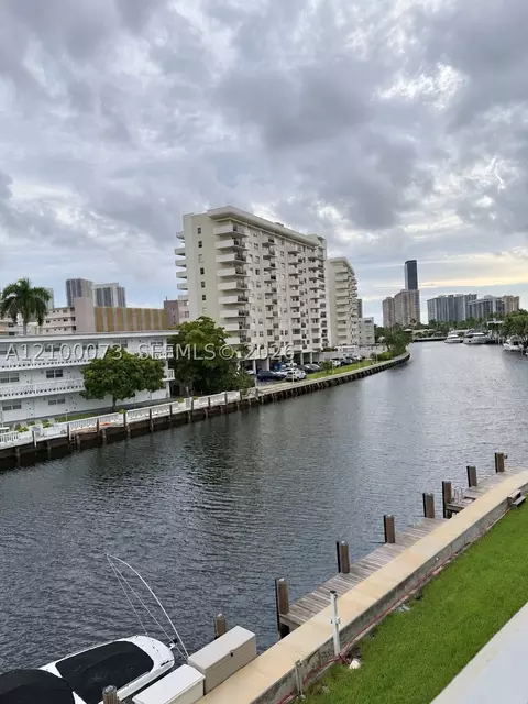 440 Paradise Isle Blvd #306, Hallandale Beach, FL 33009