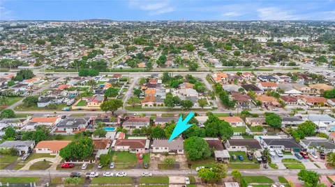 View/Area - 5802 W 3rd Ave, Hialeah, FL 33012 photo 6 of 7