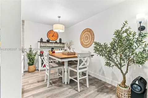 Dining - 5802 W 3rd Ave, Hialeah, FL 33012 photo 2 of 3