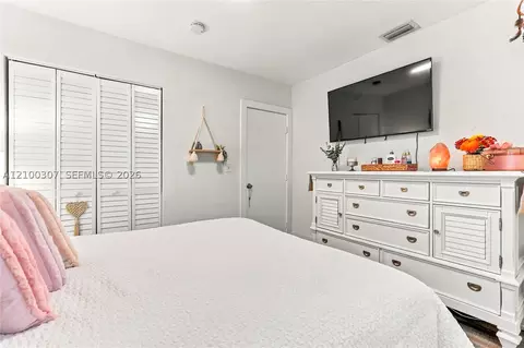 Bedroom - 5802 W 3rd Ave, Hialeah, FL 33012 photo 4 of 5