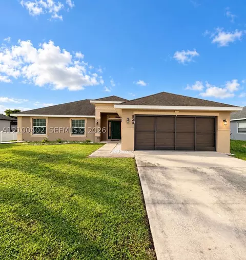 520 SW Kabot Ave, Port Saint Lucie, FL 34953
