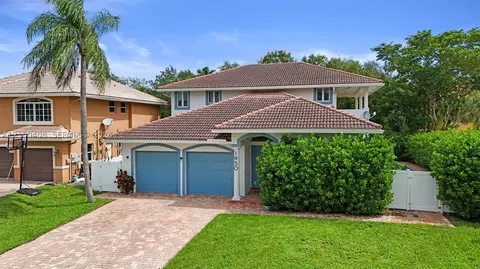 1950 Blue Water Ter S, Lauderdale By The Sea, FL 33308