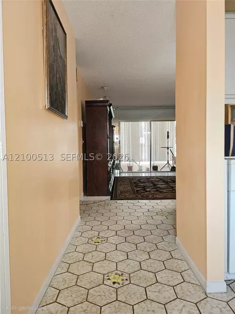 5121 W Oakland Park Blvd #211, Lauderdale Lakes, FL 33313