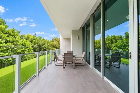 Exterior - 110 Reef Ln #10, Key Biscayne, FL 33149 photo 8 of 15