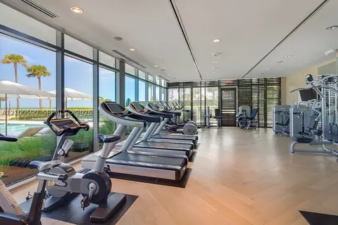 Exterior - 110 Reef Ln #10, Key Biscayne, FL 33149 photo 12 of 15