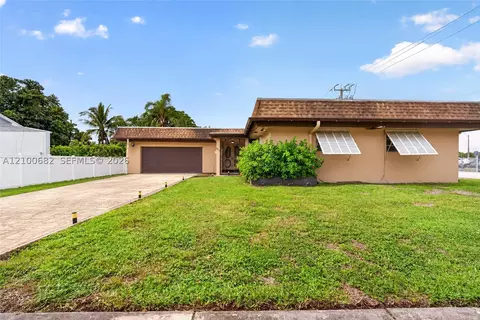 8402 SW 102nd Ct, Miami, FL 33173