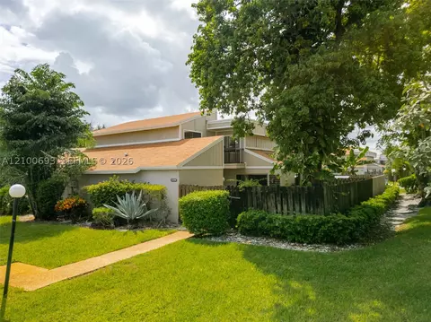 13298 NW 6th Ct, Plantation, FL 33325