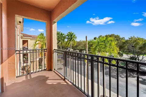 4704 SW 160th Ave #232, Miramar, FL 33027