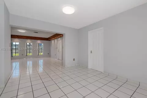 Living - 7802 W 18th Ln, Hialeah, FL 33014 photo 2 of 3