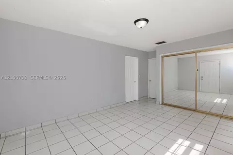Bedroom - 7802 W 18th Ln, Hialeah, FL 33014 photo 4 of 4