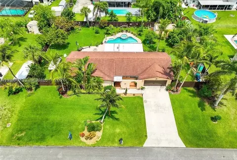 28125 SW 158th Pl, Homestead, FL 33033