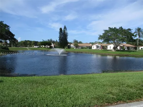 View/Area - 6531 SE Se Federal Hwy #J112, Stuart, FL 34997 photo 4 of 5