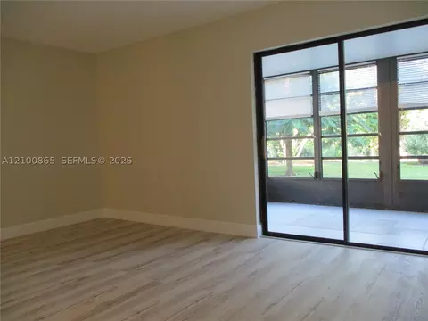 Living - 6531 SE Se Federal Hwy #J112, Stuart, FL 34997 photo 6 of 6