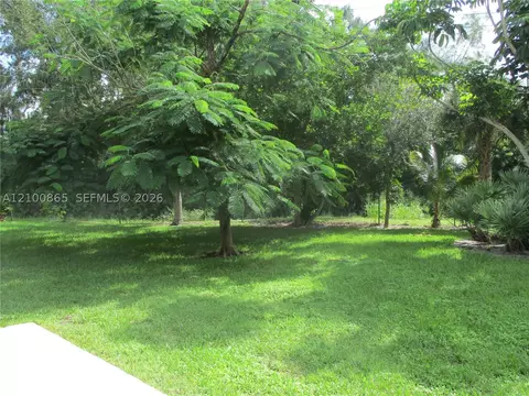 Exterior - 6531 SE Se Federal Hwy #J112, Stuart, FL 34997 photo 4 of 12