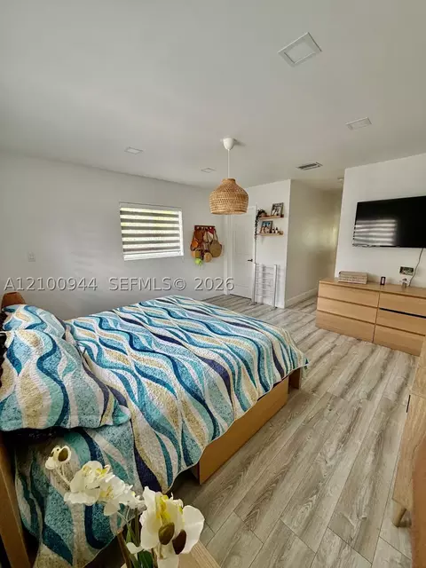 Bedroom - 9975 NW 27th Ter, Doral, FL 33172 photo 2 of 3
