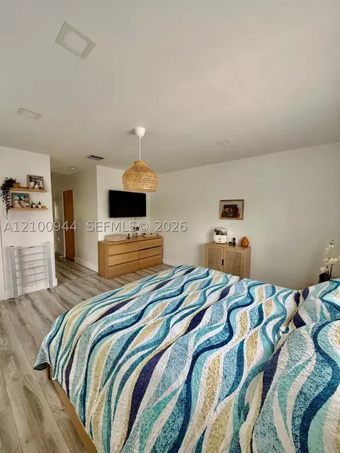 Bedroom - 9975 NW 27th Ter, Doral, FL 33172 photo 3 of 3