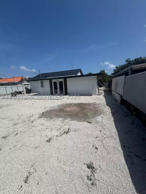 Other - 841 NE 4th Pl, Hialeah, FL 33010 photo 2 of 5