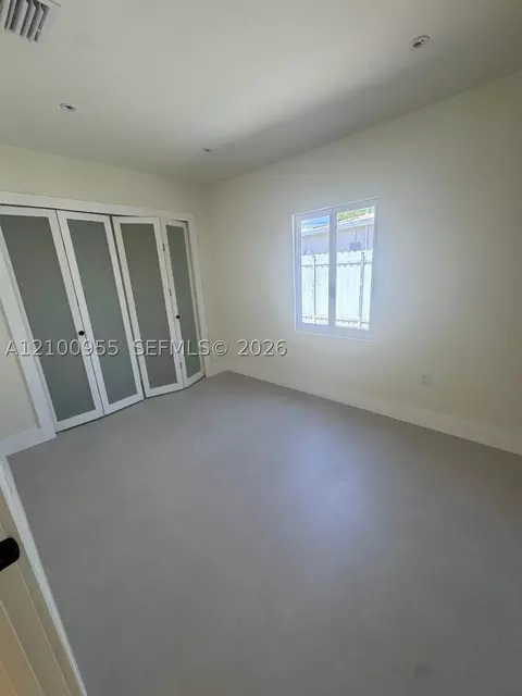 Bedroom - 841 NE 4th Pl, Hialeah, FL 33010 photo 1 of 3