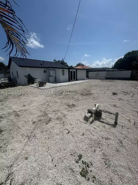 Other - 841 NE 4th Pl, Hialeah, FL 33010 photo 3 of 5
