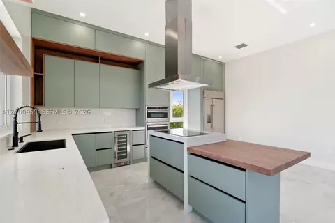 Kitchen - 862 Cardinal, Key Largo, FL 33037 photo 3 of 4