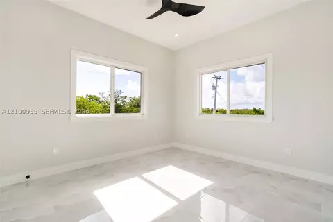 Bedroom - 862 Cardinal, Key Largo, FL 33037 photo 2 of 7