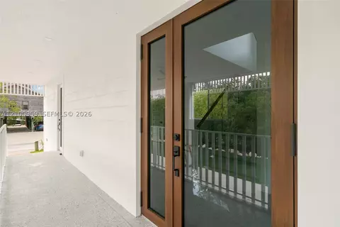 Entry Way - 862 Cardinal, Key Largo, FL 33037 photo 1 of 3