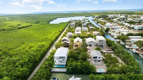 View/Area - 862 Cardinal, Key Largo, FL 33037 photo 3 of 5