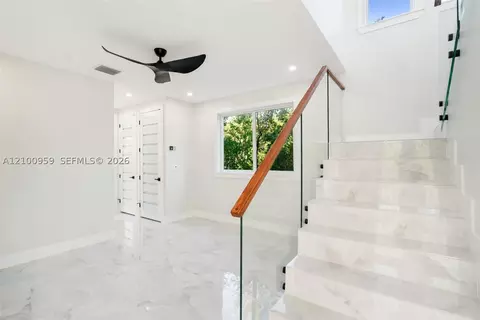 Entry Way - 862 Cardinal, Key Largo, FL 33037 photo 3 of 3