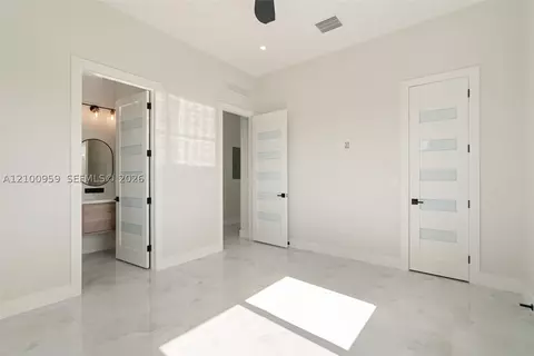 Bedroom - 862 Cardinal, Key Largo, FL 33037 photo 5 of 7