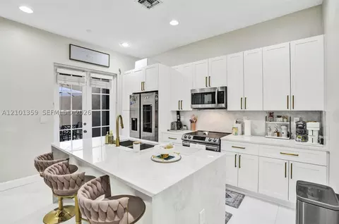 859 SW 147th Ter #0, Pembroke Pines, FL 33027