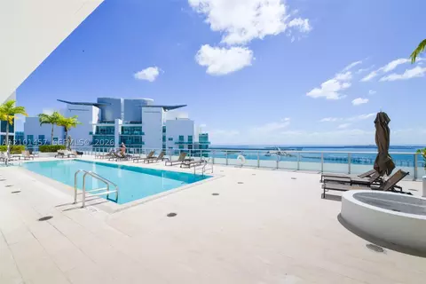 Exterior - 1300 Brickell Bay Dr #1203, Miami, FL 33131 photo 3 of 4