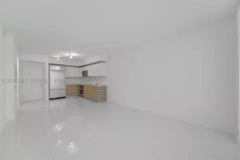 Living - 1300 Brickell Bay Dr #1203, Miami, FL 33131 photo 3 of 4