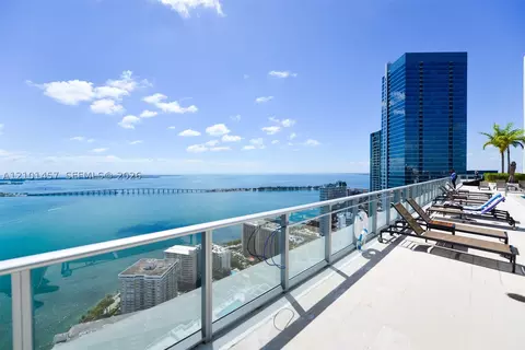 View/Area - 1300 Brickell Bay Dr #1203, Miami, FL 33131 photo 1 of 1