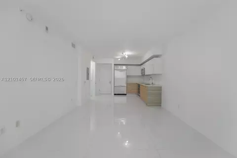 Living - 1300 Brickell Bay Dr #1203, Miami, FL 33131 photo 4 of 4