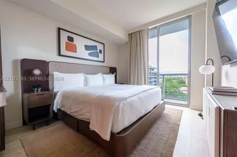 1611 SW 2nd Ave #613, Miami, FL 33129