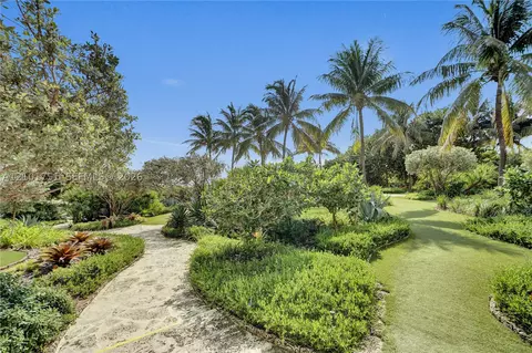 Exterior - 9401 Collins Ave #305, Surfside, FL 33154 photo 8 of 11