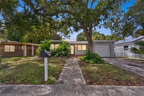 433 NW 15th Way, Fort Lauderdale, FL 33311