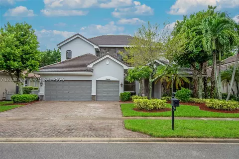 10444 Trianon Pl, Wellington, FL 33449