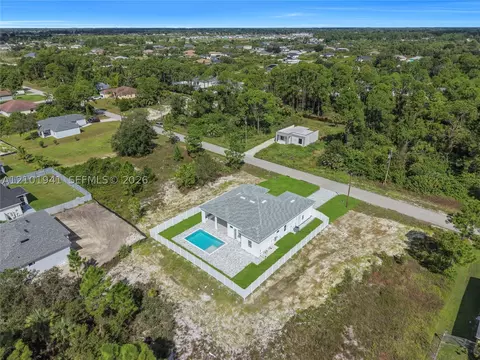 View/Area - 752 Clancy St E, Lehigh Acres, FL 33974 photo 5 of 8