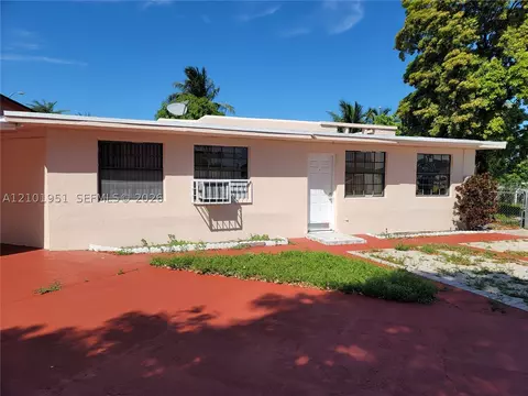 Exterior - 1120 E Le Jeune Rd, Hialeah, FL 33010 photo 7 of 24