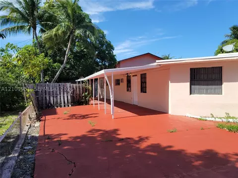 Exterior - 1120 E Le Jeune Rd, Hialeah, FL 33010 photo 1 of 24