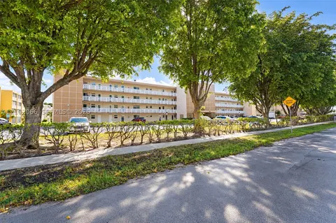 1025 SE 2nd Ave #301, Dania Beach, FL 33004