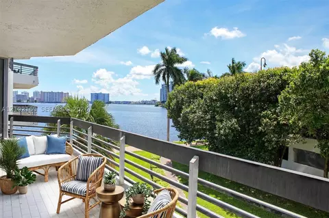 19101 NE 36th Ct #302, Aventura, FL 33180