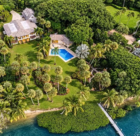 150 Gomez Rd, Jupiter Island, FL 33455