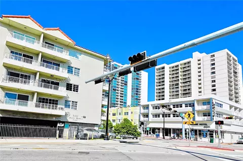 2600 Collins Ave #308, Miami Beach, FL 33140